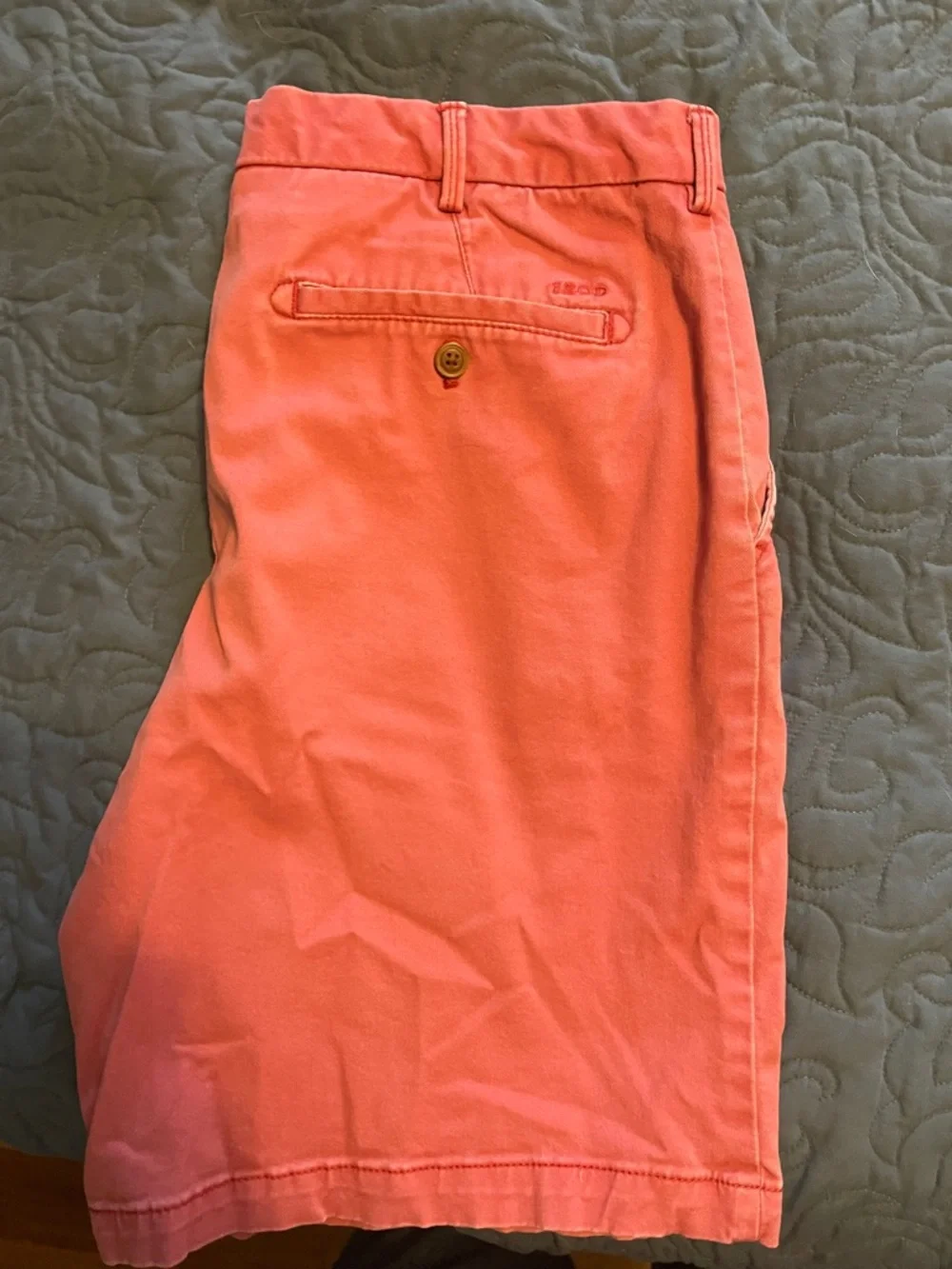 Izod Coral Pink Men’s Flat Front Shorts - Picture 4 of 4